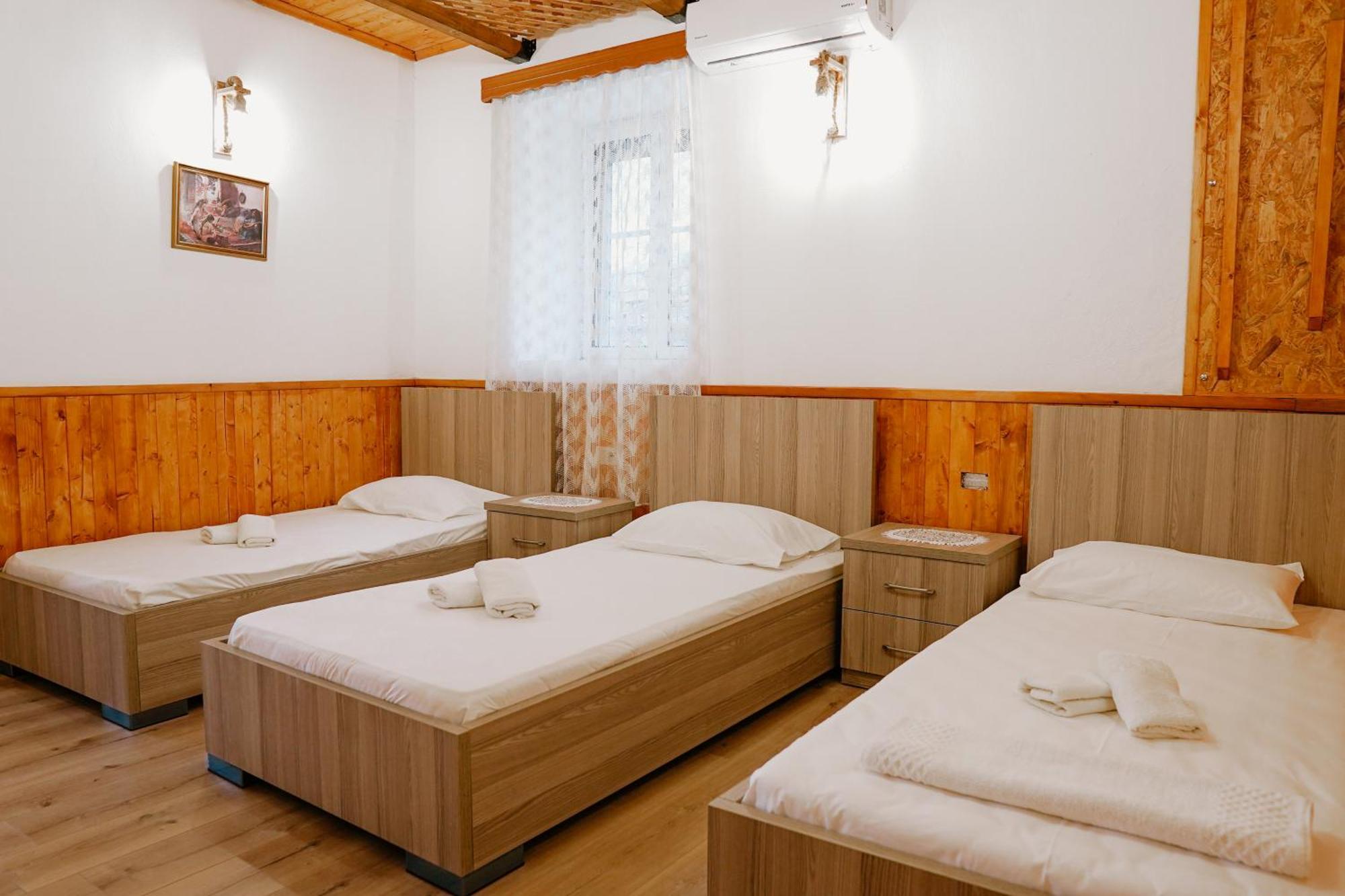 Appartamento Daors House Gjirokastër Esterno foto