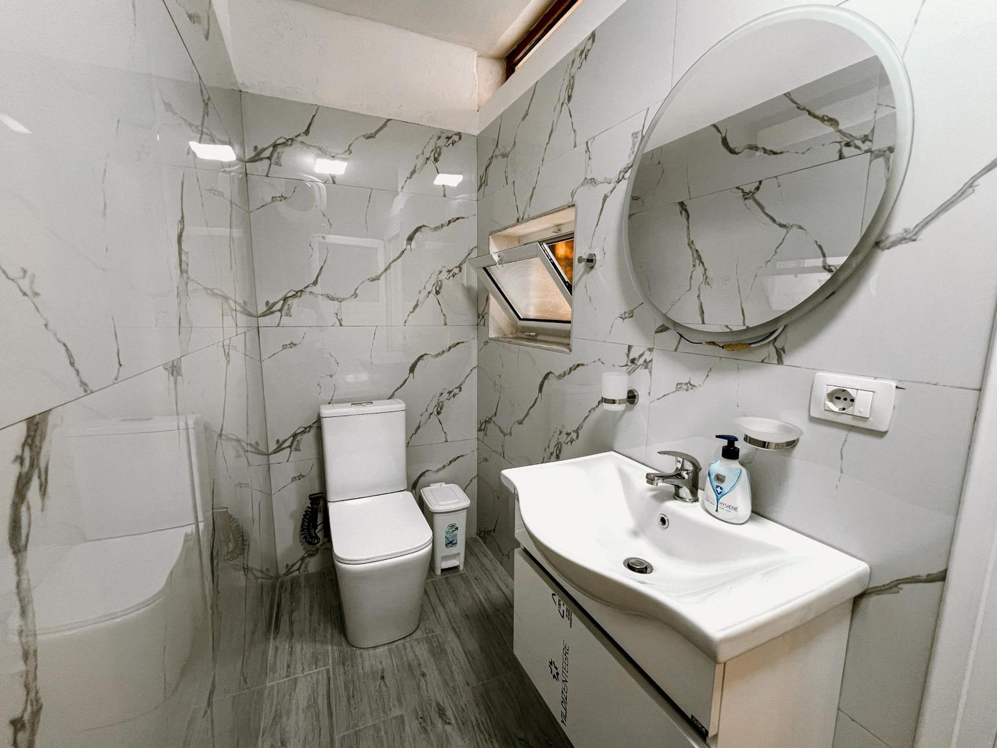 Appartamento Daors House Gjirokastër Esterno foto