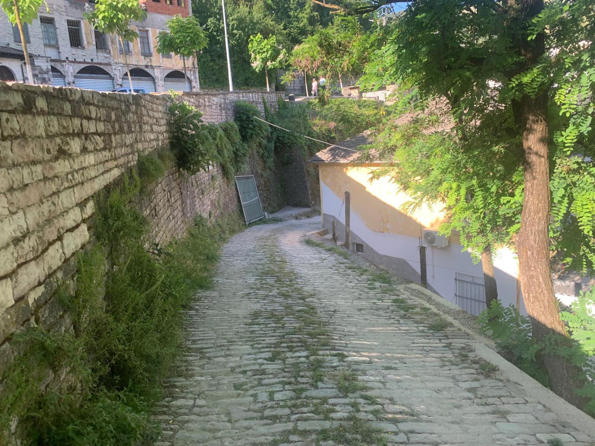 Appartamento Daors House Gjirokastër Esterno foto